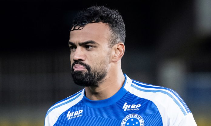 Fabrício Bruno tem estatística defensiva surpreendente
