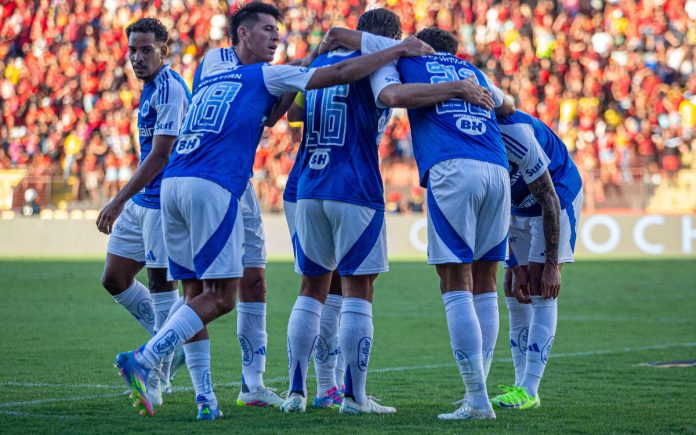Cruzeiro em jogo como visitante diante do Sport (Foto: Rafael Vieira/Cruzeiro)