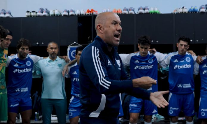 Leonardo Jardim fez um discurso enérgico antes de jogo do Cruzeiro