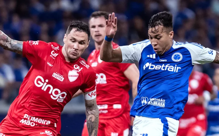 Kaio Jorge marcou os dois gols da vitória do Cruzeiro sobre o Vila na ida