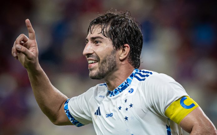 Lucas Silva, volante do Cruzeiro (Foto: Samuel Andrade/Cruzeiro)