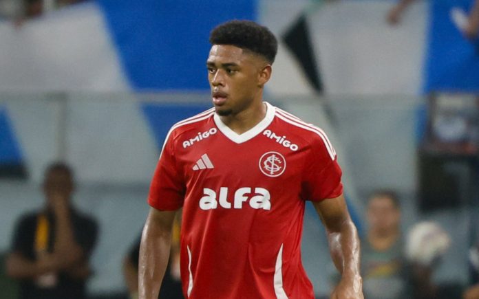 Victor Gabriel, zagueiro do Inter