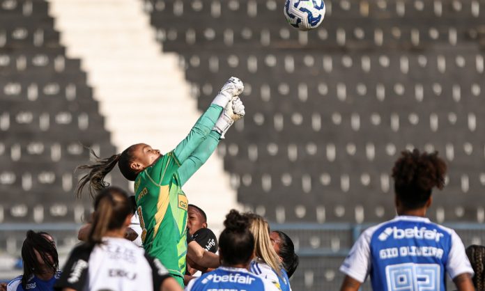 Cruzeiro perdeu para o Corinthians por 4 a 2