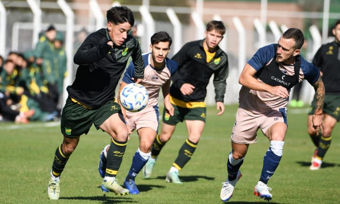 Defensa y Justicia enfrentou o Gimnasia antes de duelo contra Cruzeiro