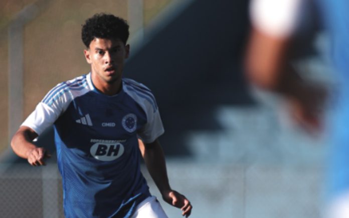 Cruzeiro em ação contra o Futgol (Foto: Gustavo Martins/Cruzeiro)