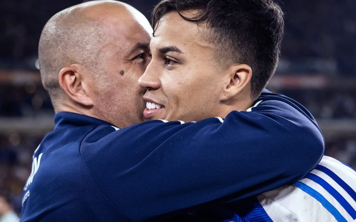 Kaio Jorge e Leonardo Jardim, do Cruzeiro (Foto: Gustavo Aleixo/Cruzeiro)