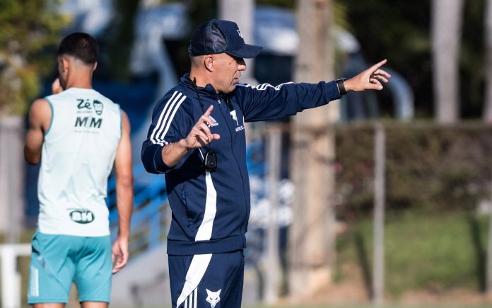 Leonardo Jardim, treinador do Cruzeiro (Foto: Gustavo Aleixo/Cruzeiro)