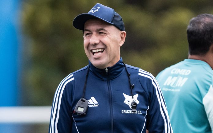 Leonardo Jardim, técnico do Cruzeiro