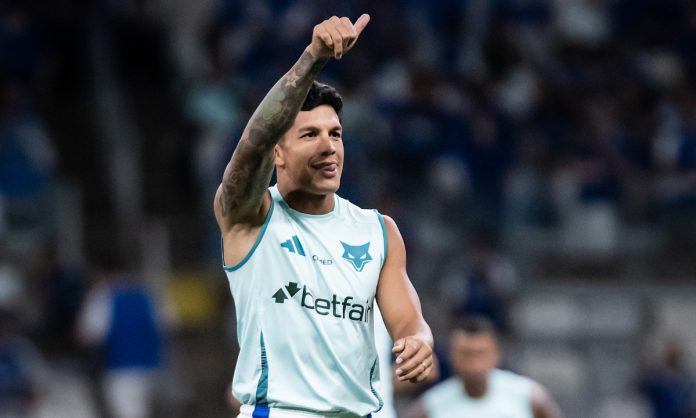 Lucas Romero, do Cruzeiro, antes de jogo do Brasileiro