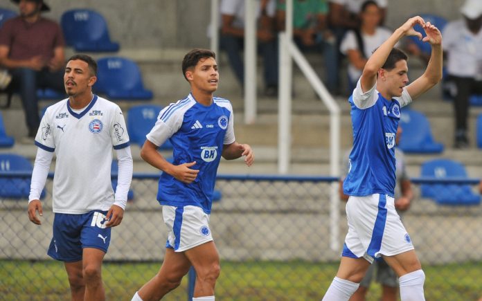 Fora de casa, o Cruzeiro derrotou o Bahia pelo Brasileirão Sub-20