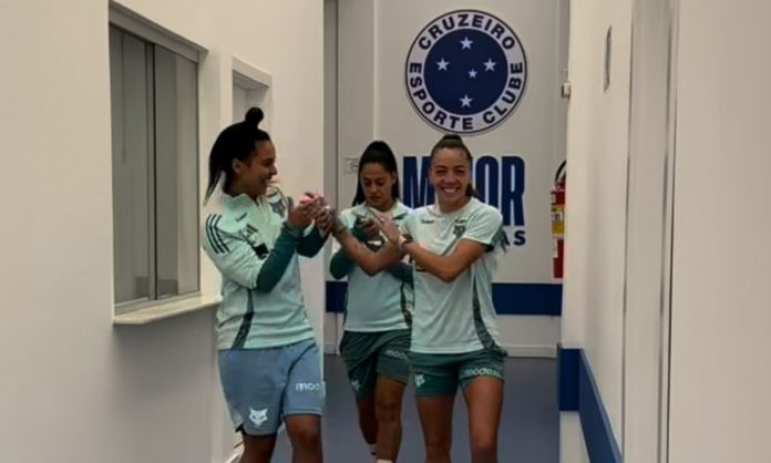 Time feminino voltou aos trabalhos depois das férias