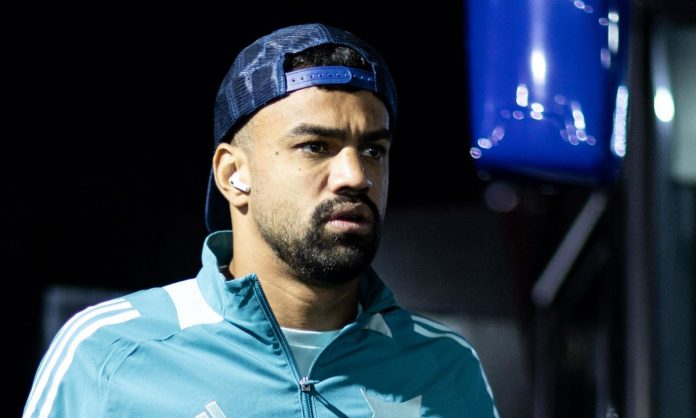 Fabrício Bruno antes de jogo do Cruzeiro