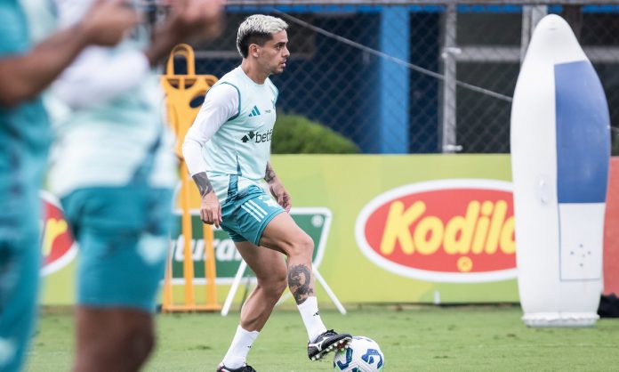 Fagner pode voltar ao time do Cruzeiro