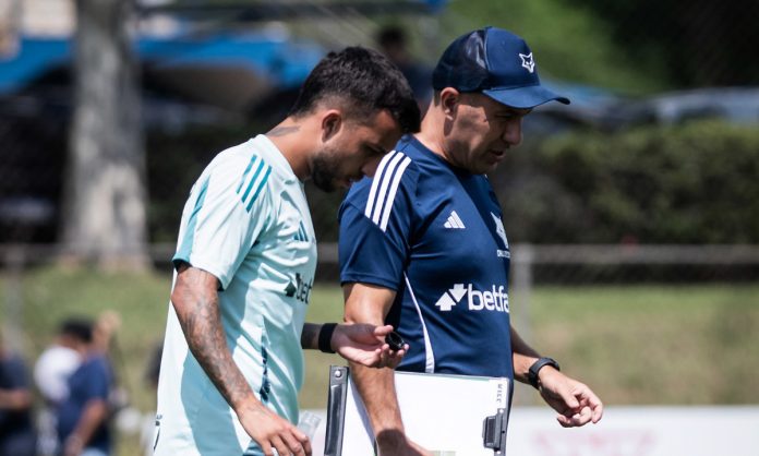 Matheus Henrique conversa com Leonardo Jardim