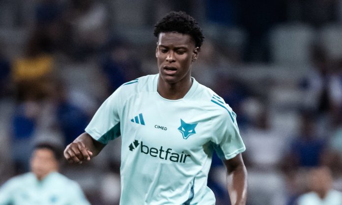 Jonathan Jesus teve indisposição durante jogo