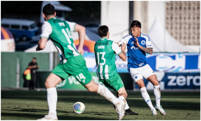 Cruzeiro venceu o Banfield por 1 a 0 no Kléber Andrade