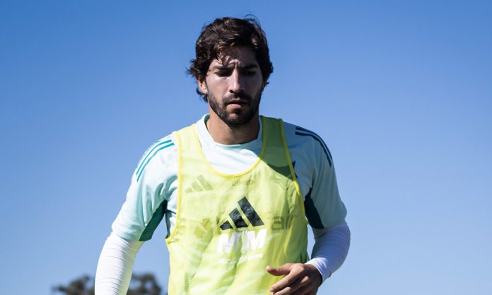 Lucas Silva em treino do Cruzeiro