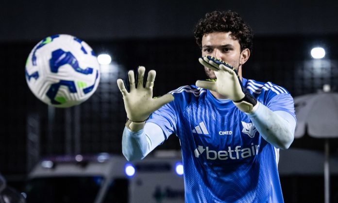 Otávio não atuou contra o Defensa y Justicia