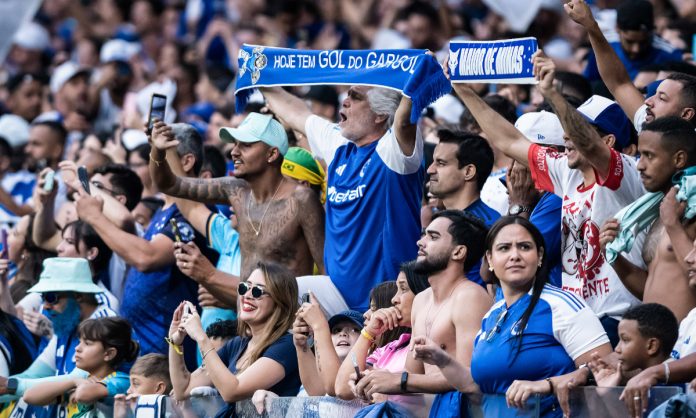 Torcida do Cruzeiro no Gigante da Pampulha Torcida do Cruzeiro no Gigante da Pampulha