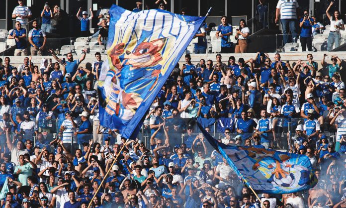 Torcida do Cruzeiro no Mineirão (Foto: Gustavo Martins/Cruzeiro) Torcida do Cruzeiro no Mineirão (Foto: Gustavo Martins/Cruzeiro)