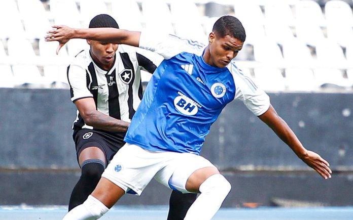 Cruzeiro perdeu para o Botafogo, no Nilton Santos