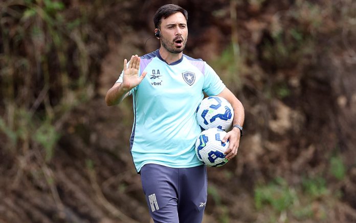 davideancelottibotafogo Davide Ancelotti, técnico do Botafogo