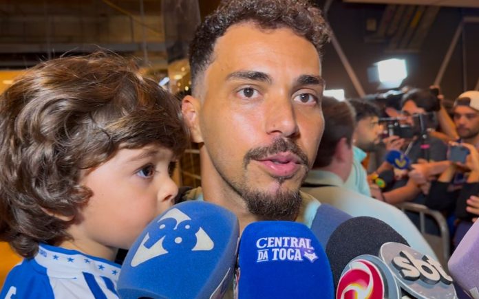 eduardozonamistacruzeirojuventude Eduardo marcou gol contra o Juventude