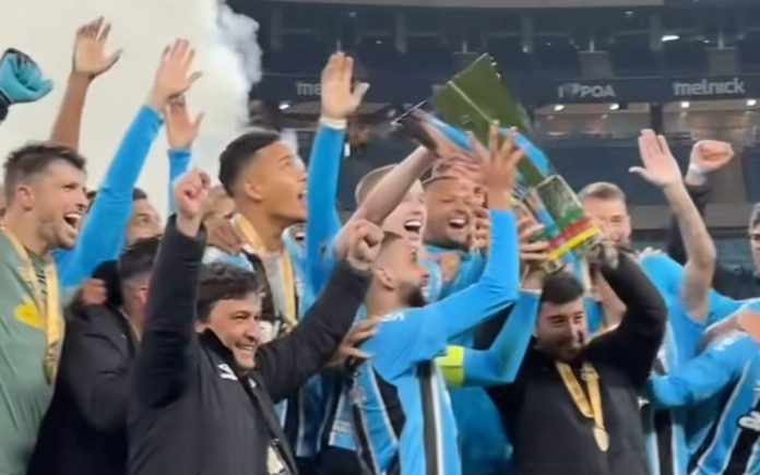 Grêmio conquistou a Recopa Gaucha (Foto: Reprodução/Grêmio) Grêmio conquistou a Recopa Gaucha (Foto: Reprodução/Grêmio)