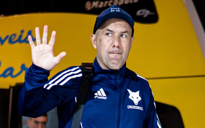 leonardojardim Leonardo Jardim escalou Cruzeiro com mudanças diante do Fluminense