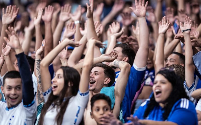 torcidacruzeiromineirãobrasileiro Torcida do Cruzeiro no Mineirão, em BH