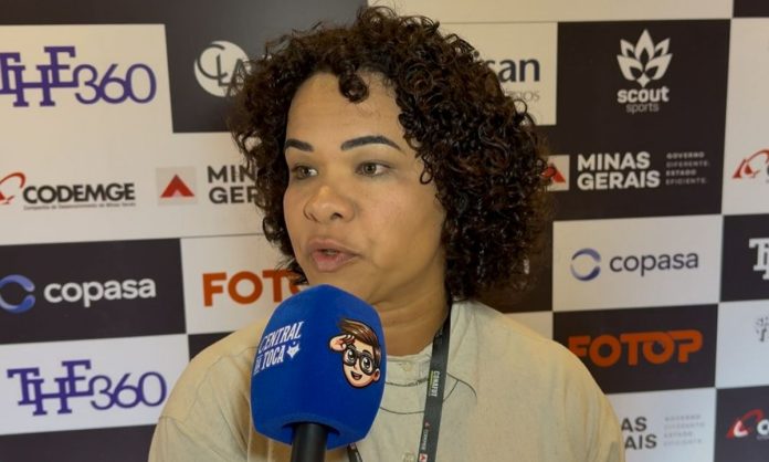 Bárbara Fonseca em entrevista à Samuca TV