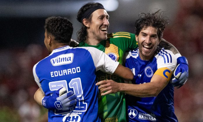 Cássio defendeu pênalti contra CRB
