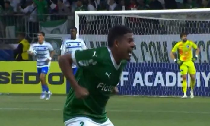 Cruzeiro eliminado pelo Palmeiras Cruzeiro eliminado pelo Palmeiras