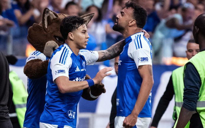 Kaio Jorge e Fabrício Bruno do Cruzeiro (Foto: Gustavo Aleixo/Cruzeiro)