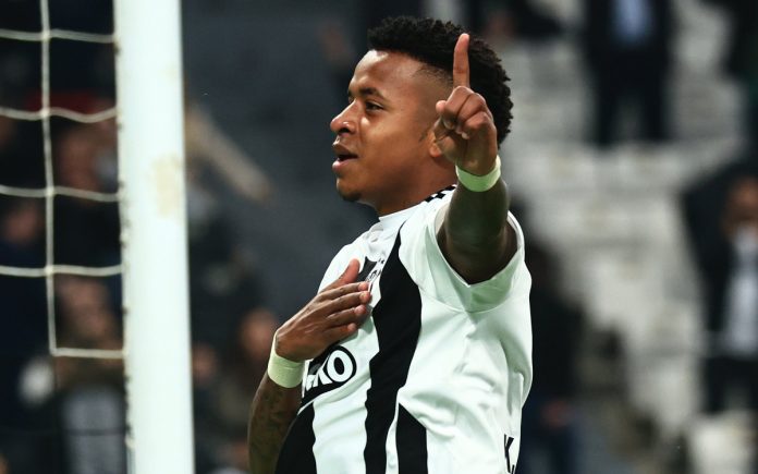 Arroyo, jogador do Besiktas (Foto: Divulgação/X/Besiktas)