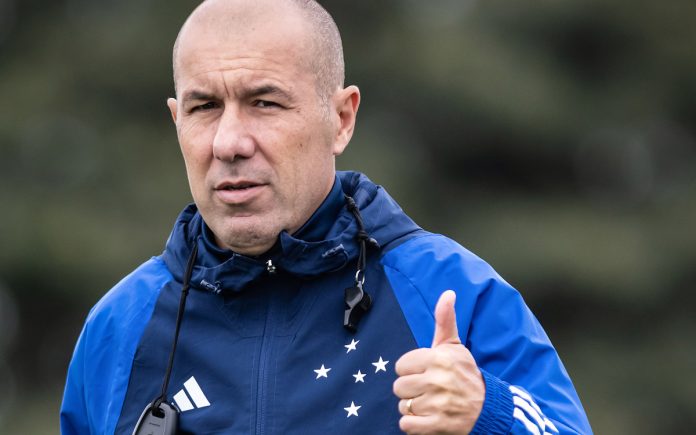 Leonardo Jardim, treinador do Cruzeiro (Foto: Gustavo Aleixo/Cruzeiro)
