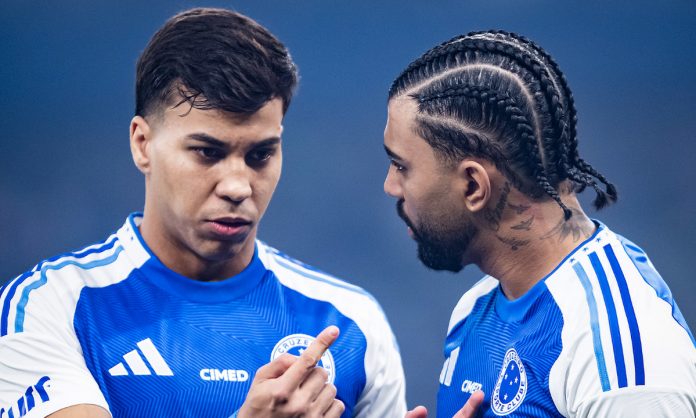 Kaio Jorge em conversa com Gabigol
