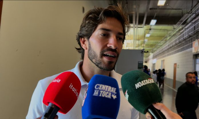 Lucas Silva presente na classificação do Cruzeiro no Brasileirão Feminino