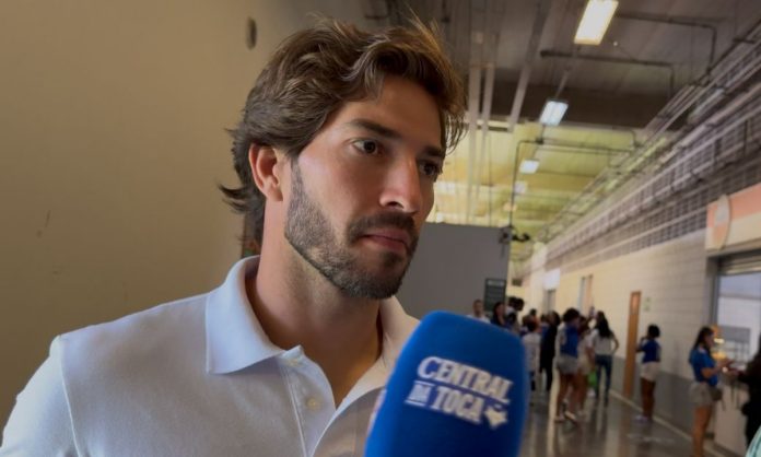 Lucas Silva no Independência em jogo do Cruzeiro feminino