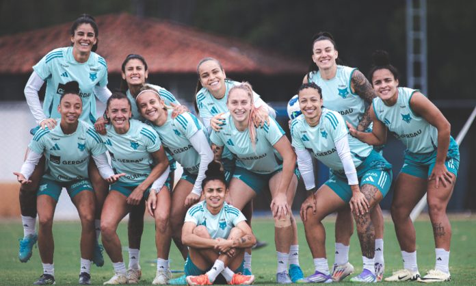 Treino do Cruzeiro na véspera da decisão contra o Palmeiras