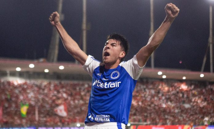 Villalba comemora gol contra o CRB Villalba comemora gol contra o CRB