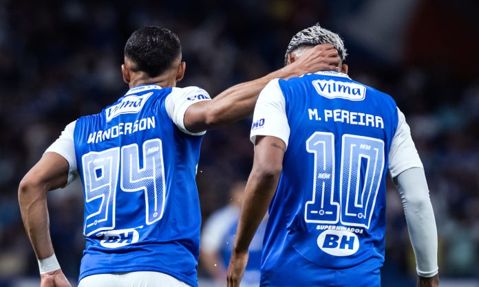 Wanderson e Matheus Pereira, na vitória do Cruzeiro sobre o São Paulo