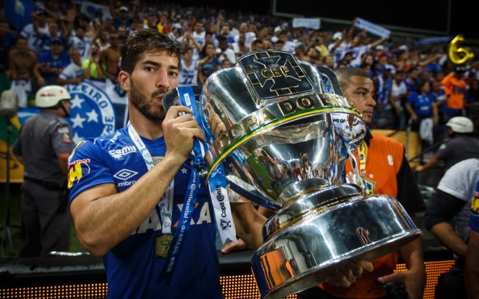 Lucas Silva integrou elenco campeão da Copa do Brasil pelo Cruzeiro em 2018