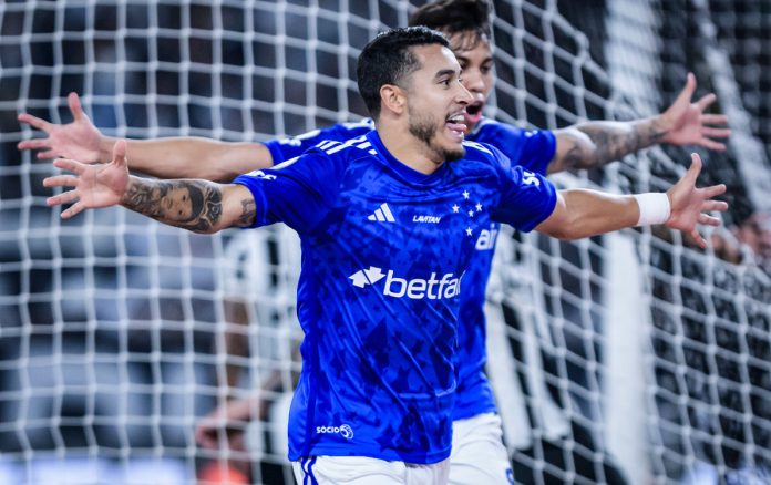 cruzeironiltonsantos William comemora gol contra o Botafogo, no Nilton Santos