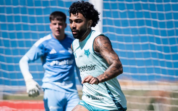 Gabigol em treino do Cruzeiro na Toca II