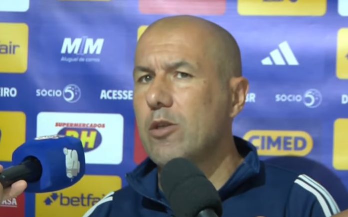 Leonardo Jardim, técnico do Cruzeiro