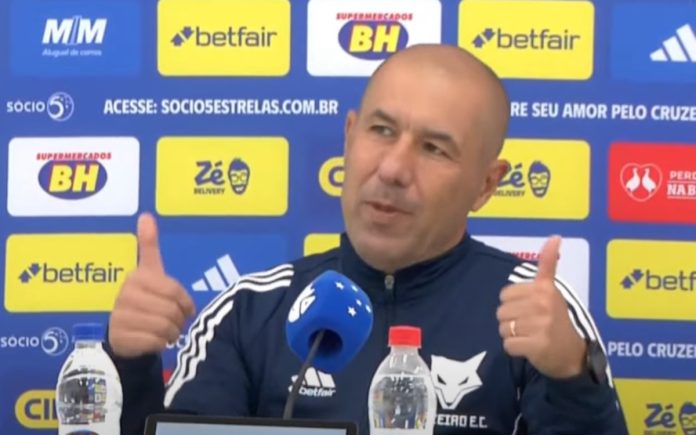 Leonardo Jardim, técnico do Cruzeiro