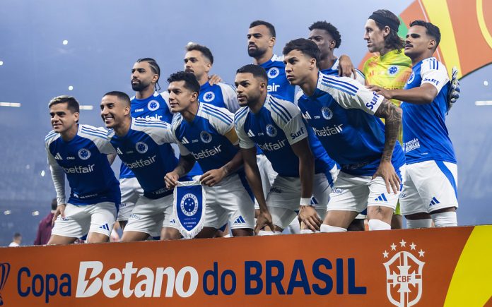timecruzeirocopadobrasil Time do Cruzeiro em jogo da Copa do Brasil