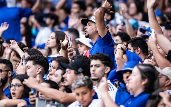 Torcida do Cruzeiro no Mineirão, pela Série A