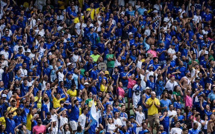 torcidadocruzeiroindependência Torcida do Cruzeiro no Independência, em BH